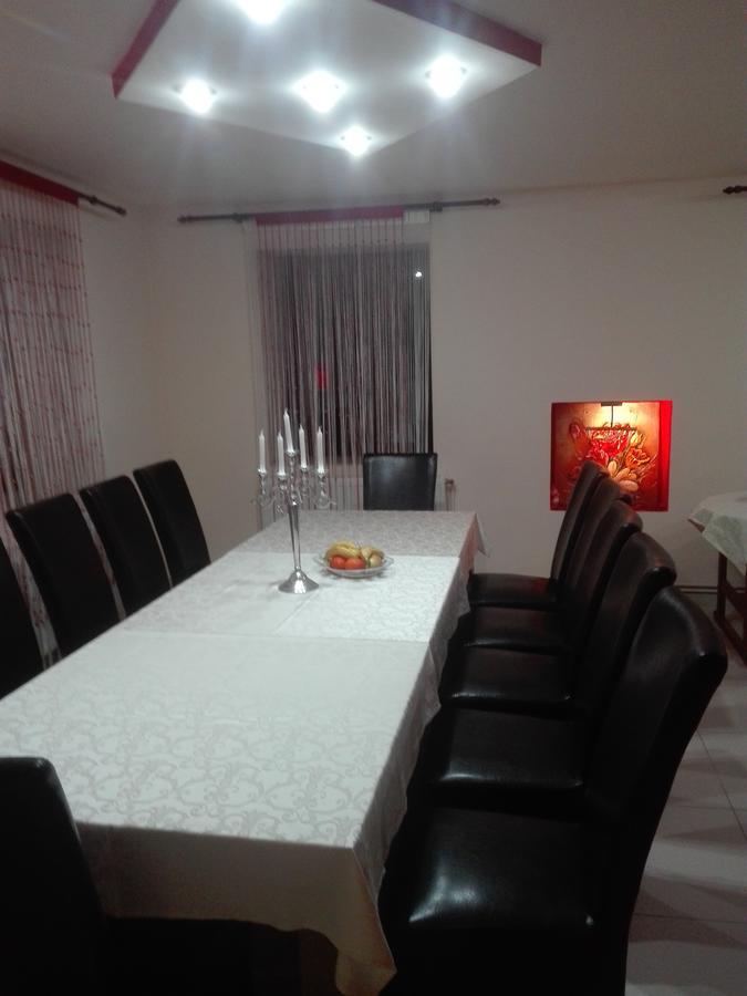 Casa De Vacanta Silvia Vărmaga Habitación foto